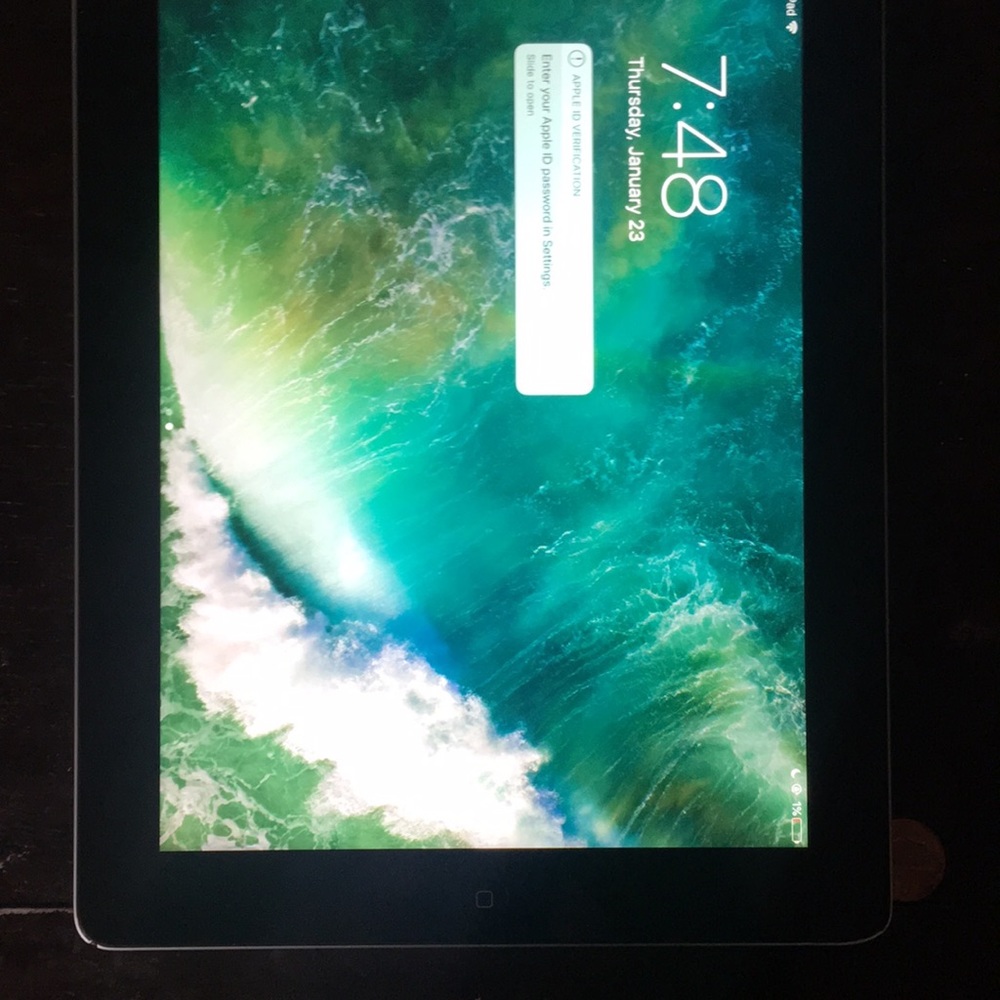 I’m selling a iPad for 300 dollars